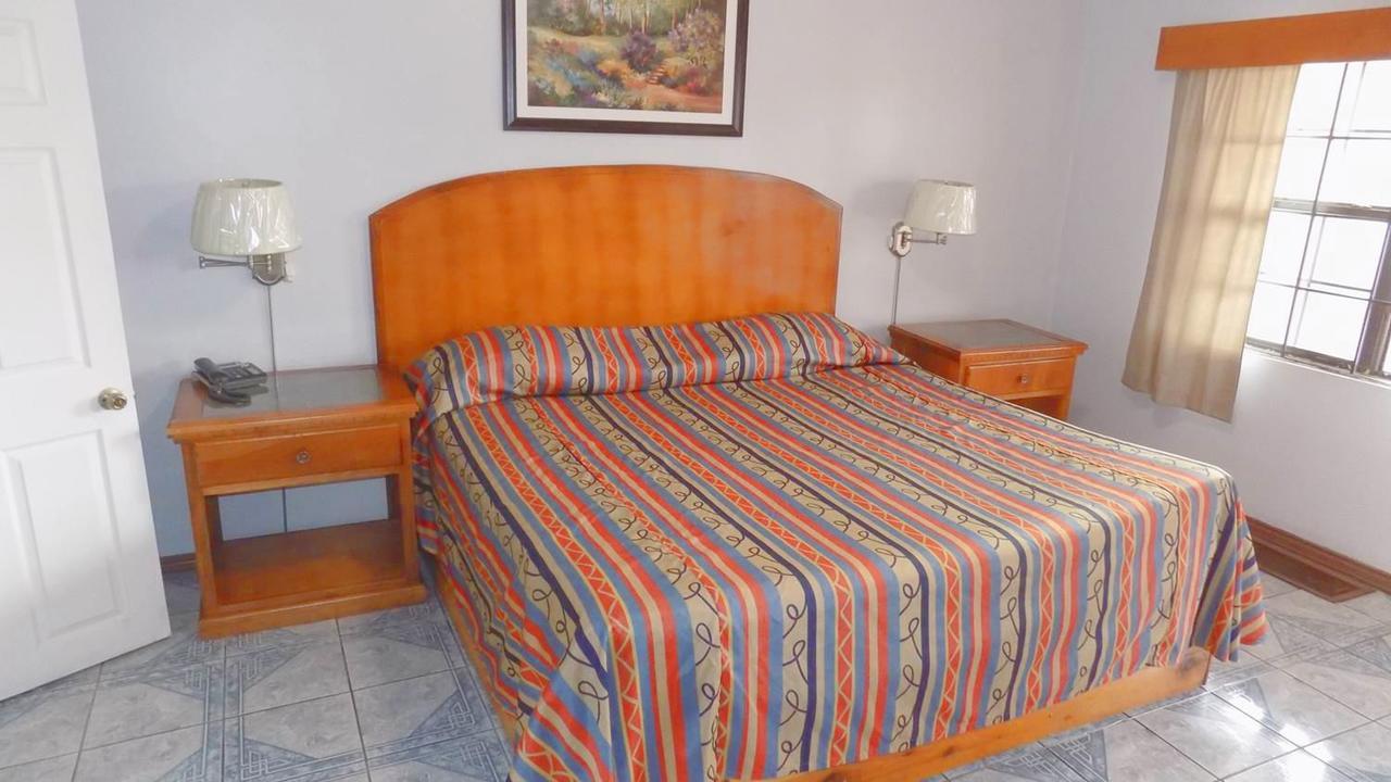 Hotel Del Camino Cuauhtémoc Dış mekan fotoğraf