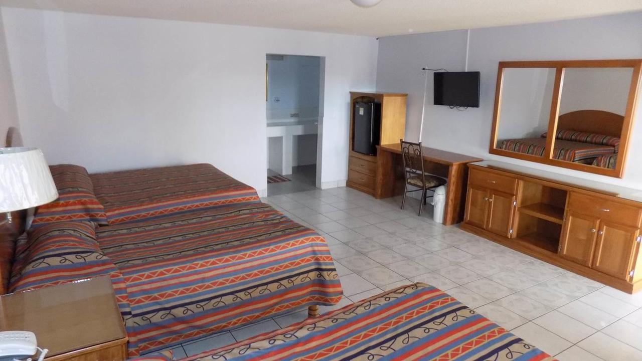 Hotel Del Camino Cuauhtémoc Dış mekan fotoğraf
