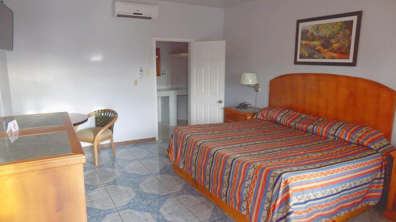 Hotel Del Camino Cuauhtémoc Dış mekan fotoğraf