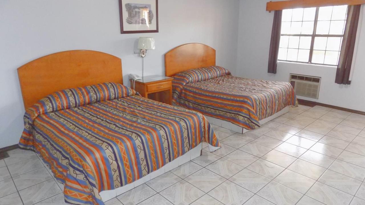 Hotel Del Camino Cuauhtémoc Dış mekan fotoğraf