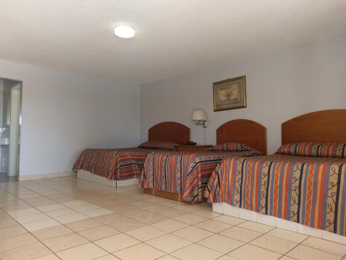Hotel Del Camino Cuauhtémoc Dış mekan fotoğraf