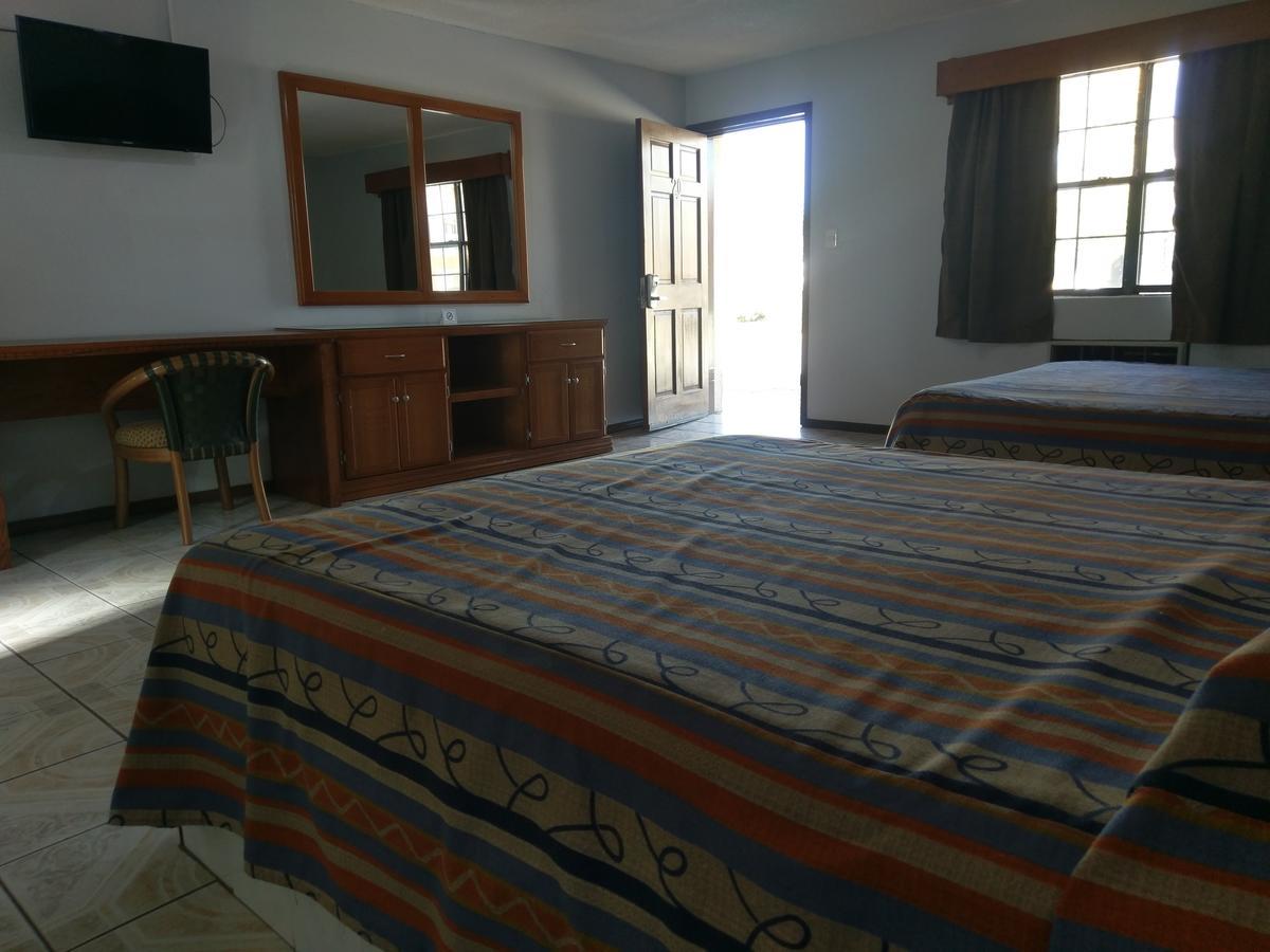 Hotel Del Camino Cuauhtémoc Dış mekan fotoğraf