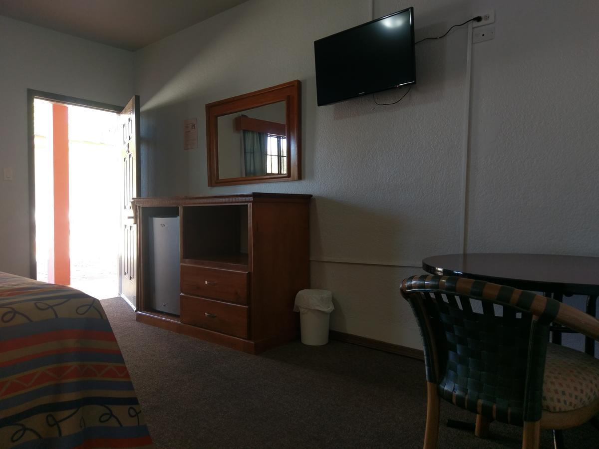 Hotel Del Camino Cuauhtémoc Dış mekan fotoğraf